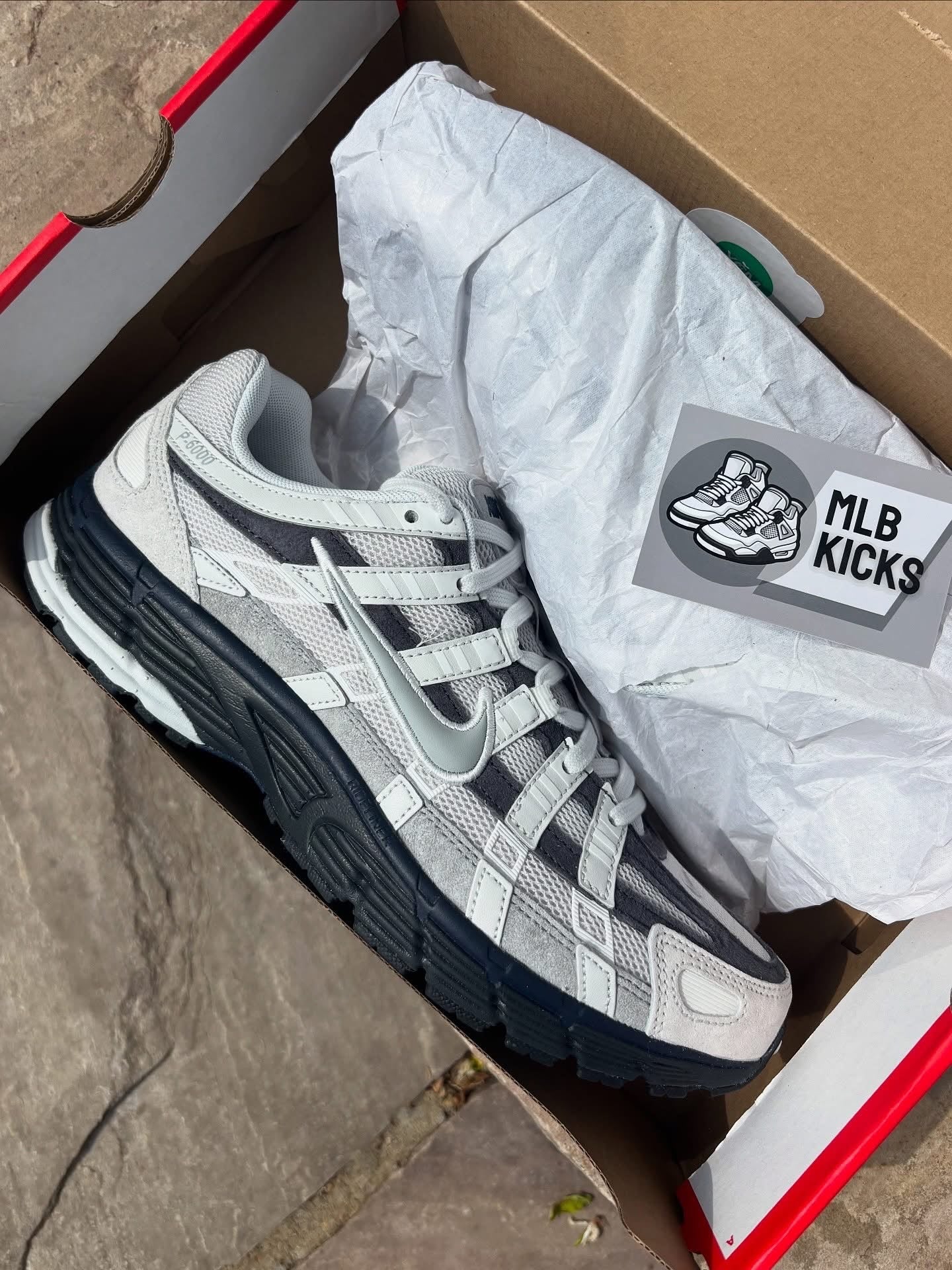 Nike P-6000 Photon Dust Anthracite